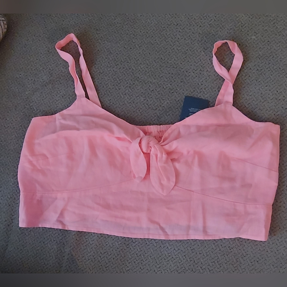 Universal thread crop top